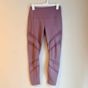 Yogalicious Mauve Mesh Paneled High Waist Pocket Leggings Size Medium